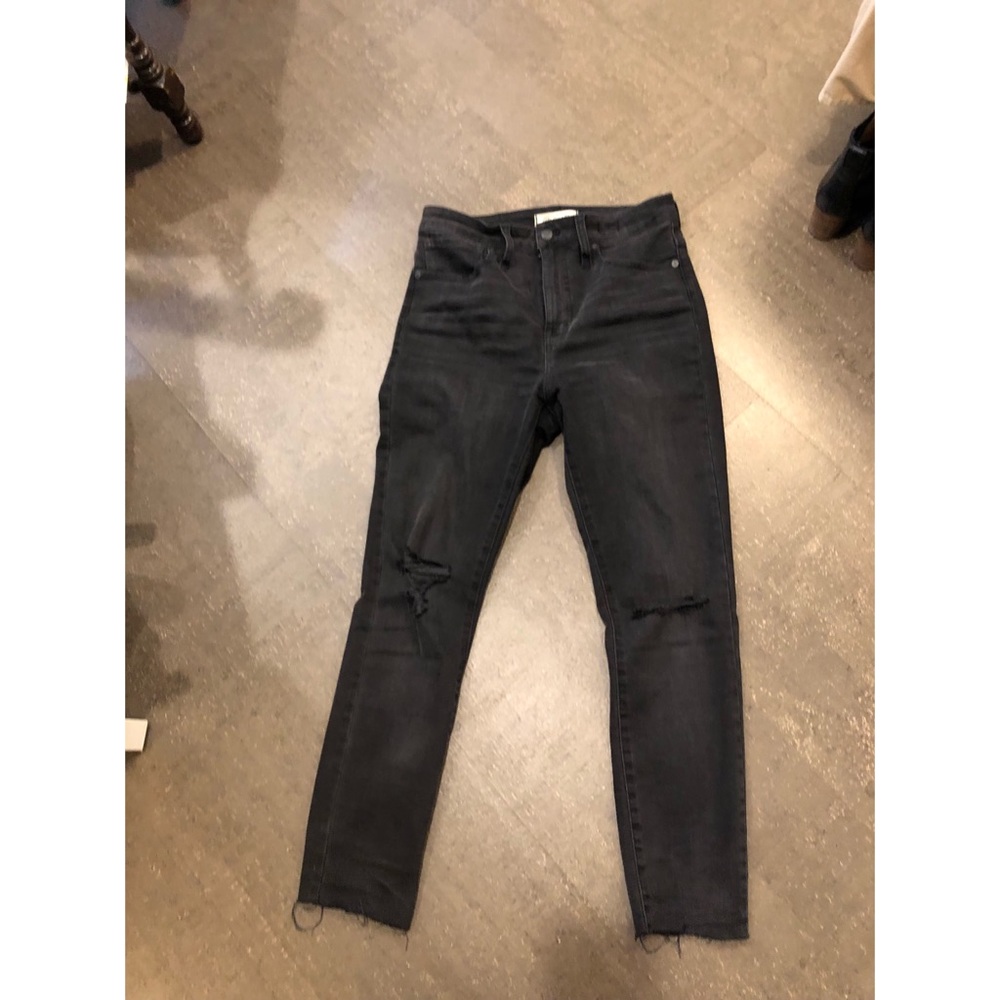Madewell Curvy Ripped Knee Jeans